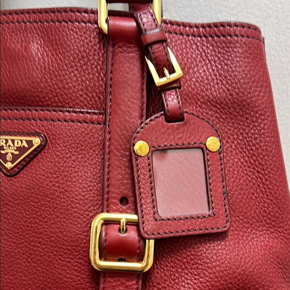 Prada Red pebble Leather Women's Bag with authentic dust bag - Picture 4 of 12